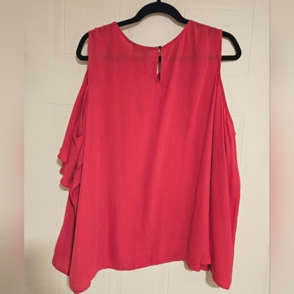 Womens XL Magenta Pink top Blouse long sleeve cold shoulder NWT - Picture 4 of 5